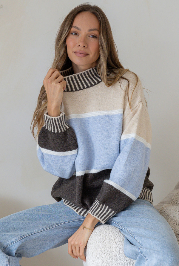 Aspen Knit - Powder Blue / Choc