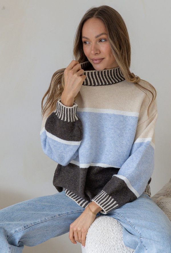 Aspen Knit - Powder Blue / Choc
